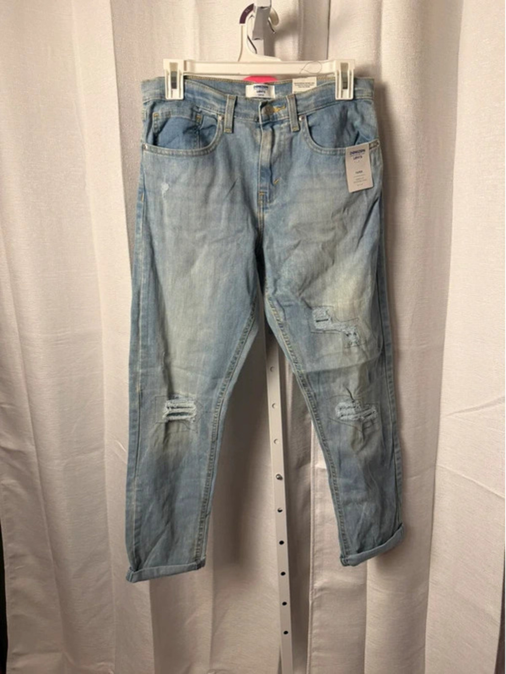 Denizen from Levi's Taper Fit Light Wash Jeans with Adjustable Waist Size 16
